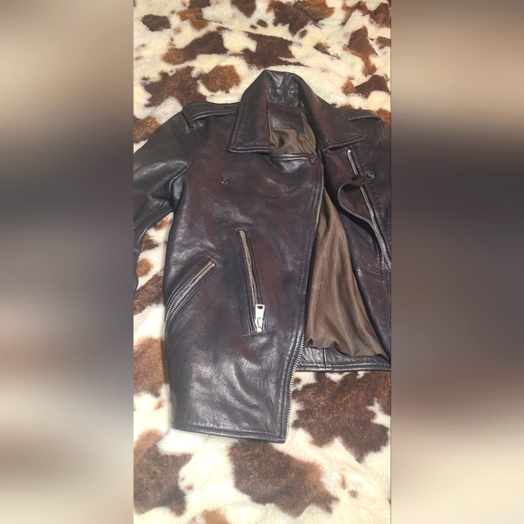 Sold Sold Sold - Picture 3 of 10